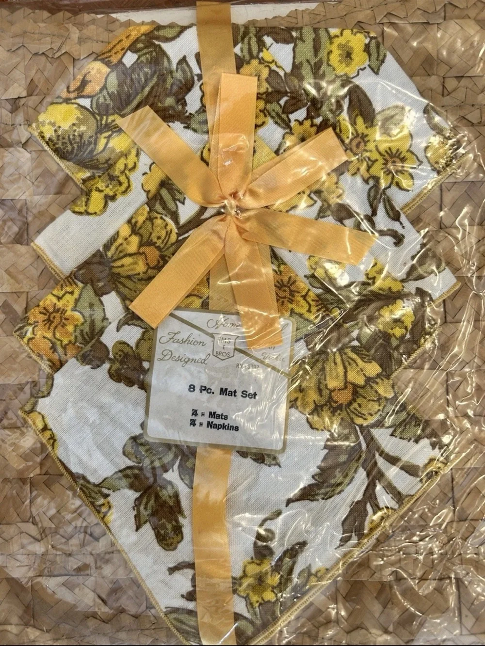 Vintage 8-Pc Woven Straw Placemat & Floral Napkin Set - New in Package